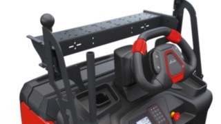 Höhenverstellbares Lenkrad von Linde Material Handling Der Kommissionierer V08 von Linde Material Handling mit höhenverstellbarem Lenkrad.