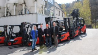 Die neue Fahrzeugflotte der Schmiedeberger Gießerei setzt auf „green logistics“ und zukunftsorientiertes Energiemanagement. 